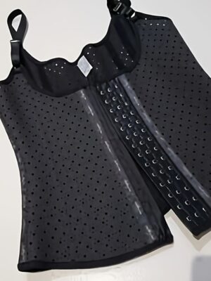 9489 black latex shoulder strap waist trainer front detail 9489 black latex shoulder strap waist trainer front detail